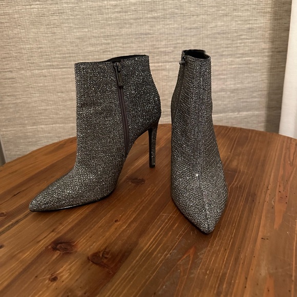 Worn Once - Jessica Simpson Pewter Multi Glitter Ankle Boot 8.5 w/4” spike heel - Picture 5 of 7